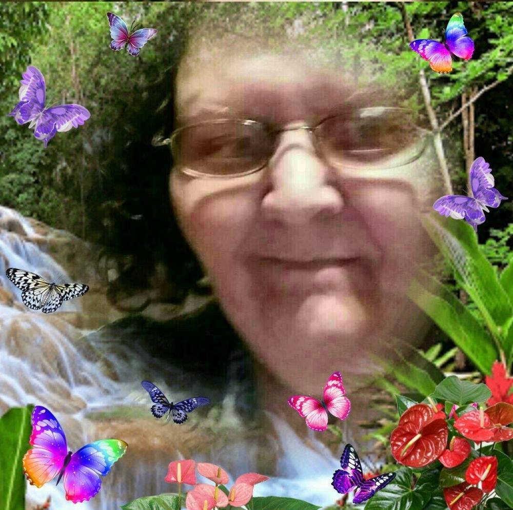 Meet your Posher, Connie